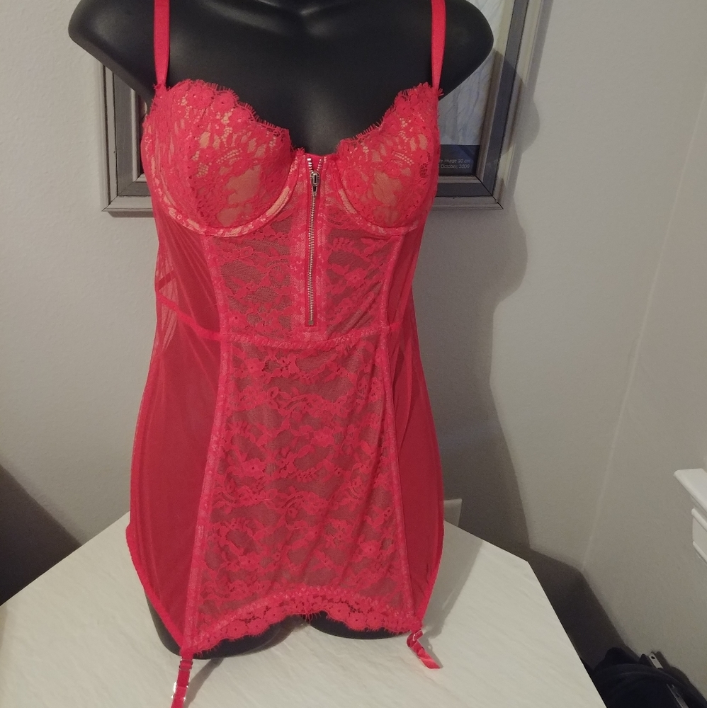 NWOT red lace & sheer light boning corset Victoria Secret cup size 36C